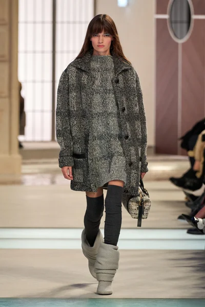 Look 40